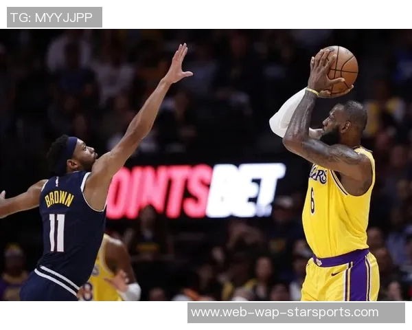 詹姆斯以成熟决策为主题的广告展现与过去愚蠢选择的和解之路