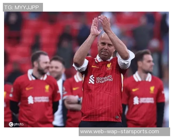 利物浦与小蜜蜂历史交锋回顾五场全胜仅失一球展现强大防守