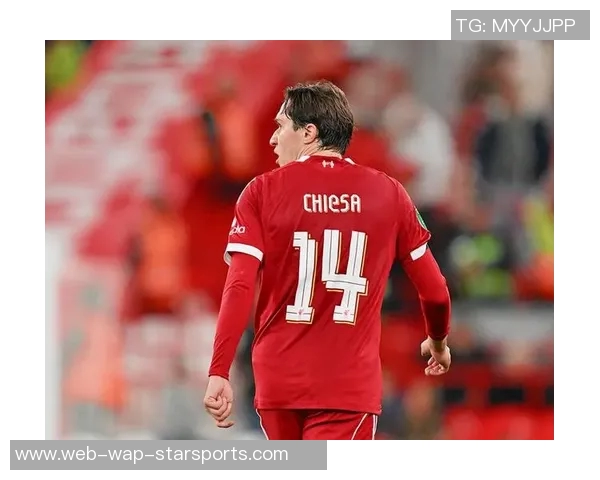 利物浦官方社交媒体发布海报庆祝索博斯洛伊和基耶萨生日快乐