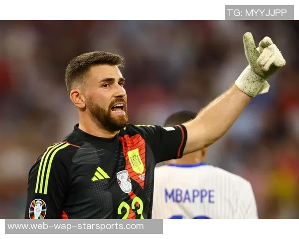 西班牙主帅因拒绝与第四官员握手感到不光彩公开道歉