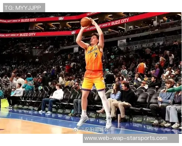 克尼佩尔下半场发力却三分失准11投5中仅得12分4篮板表现平平